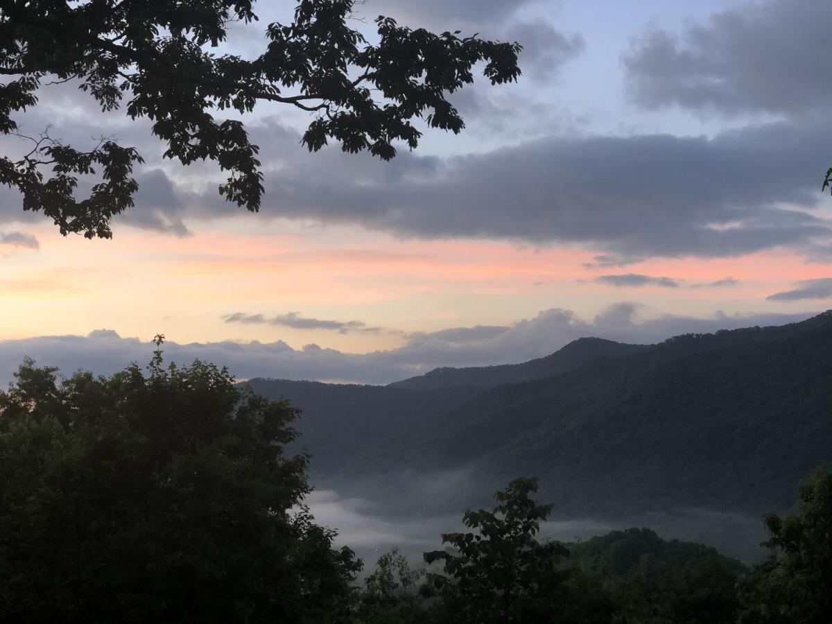 מגי ואלי Bonnie View 21 - Amazing Smoky Mountain Retreat With Beautiful Scenic Views! Home מראה חיצוני תמונה
